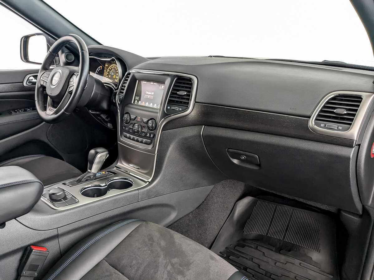 Купить Jeep Grand Cherokee, 2018, 49 000 км, фото №10