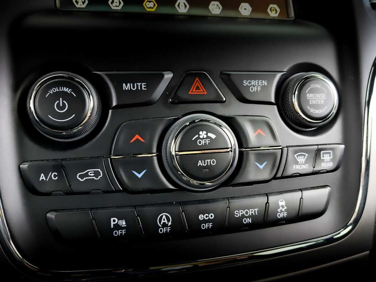 Купить Jeep Grand Cherokee, 2018, 49 000 км, фото №25