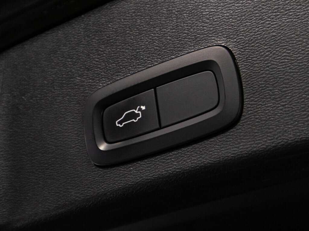 Купить Volvo XC40, 2018, 103 939 км, фото №15