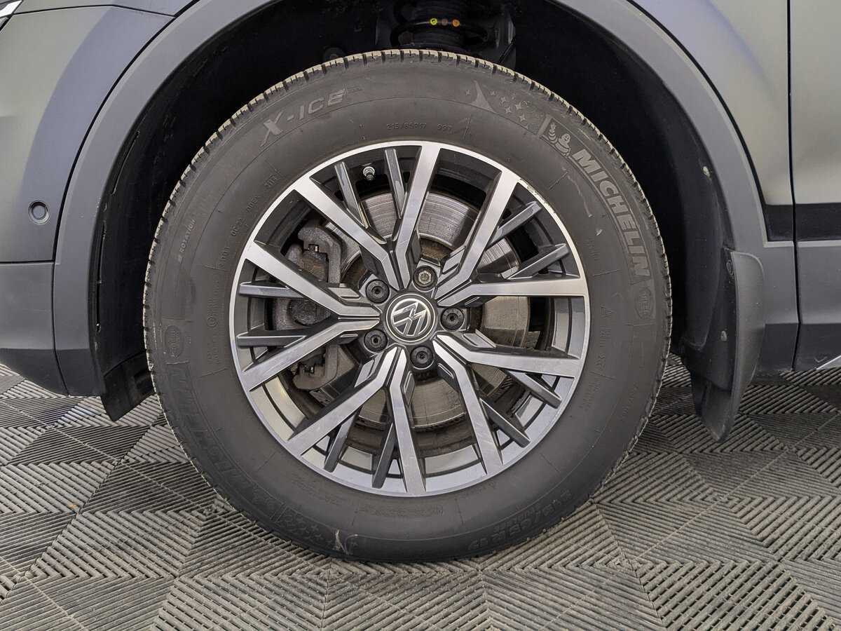 Купить Volkswagen Tiguan, 2019, 57 236 км, фото №11