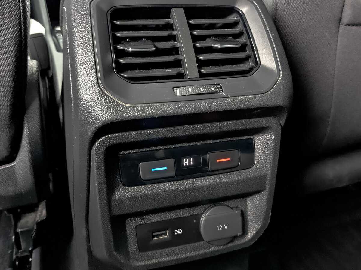 Купить Volkswagen Tiguan, 2019, 57 236 км, фото №27