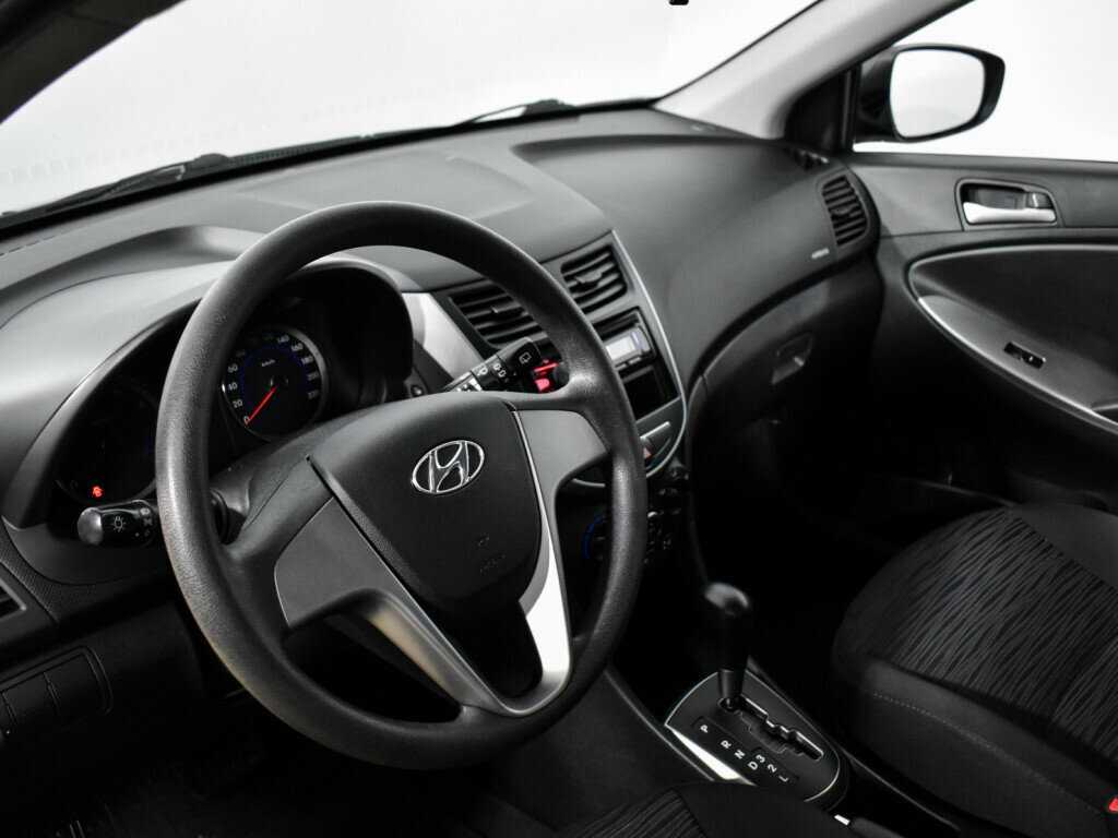 Купить Hyundai Solaris, 2015, 122 022 км, фото №9