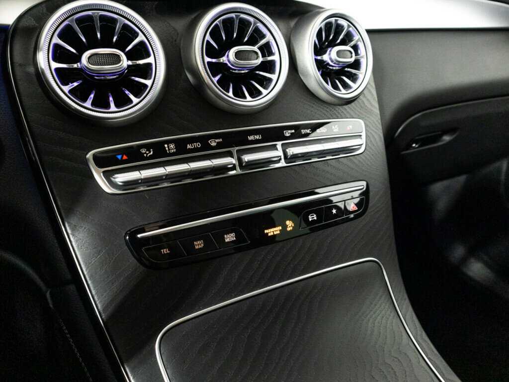 Купить Mercedes-Benz GLC 200, 2019, 89 950 км, фото №16