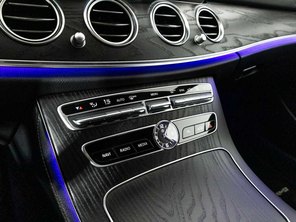 Купить Mercedes-Benz E-Класс 200, 2019, 92 521 км, фото №18