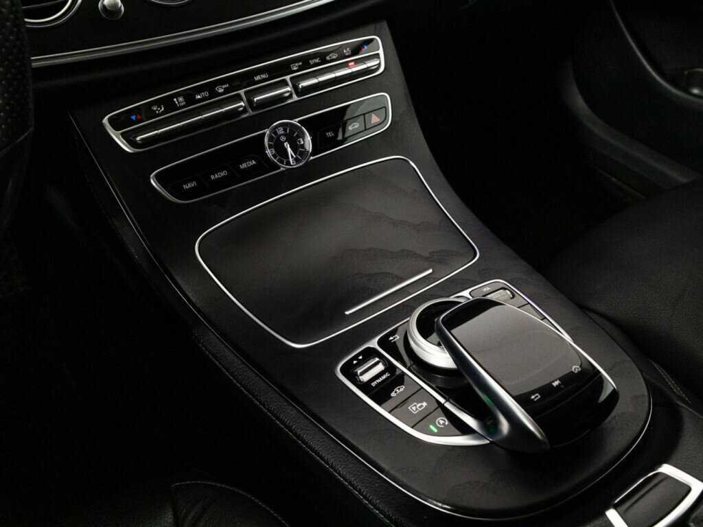 Купить Mercedes-Benz E-Класс All-Terrain 220 d, 2017, 200 929 км, фото №19