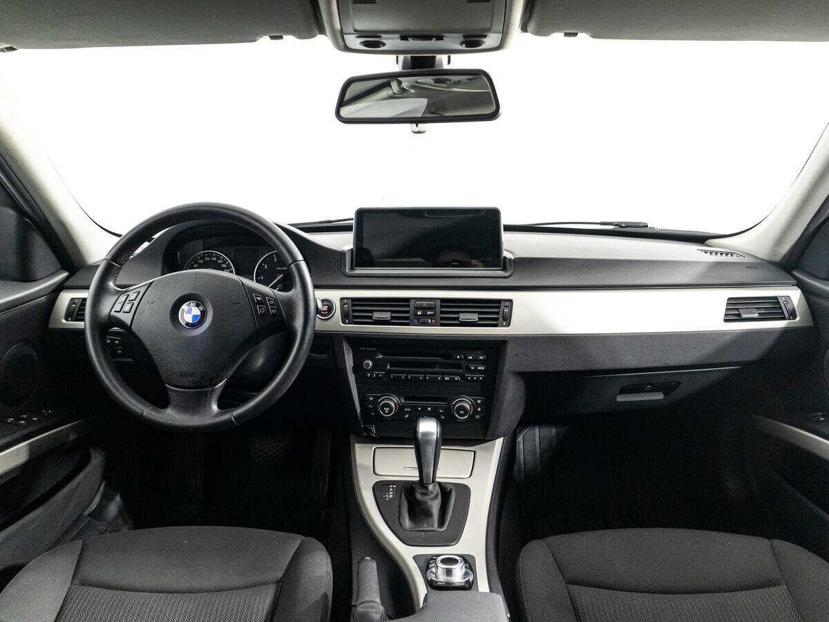 Купить BMW 3 серии 318i, 2011, 68 196 км, фото №13