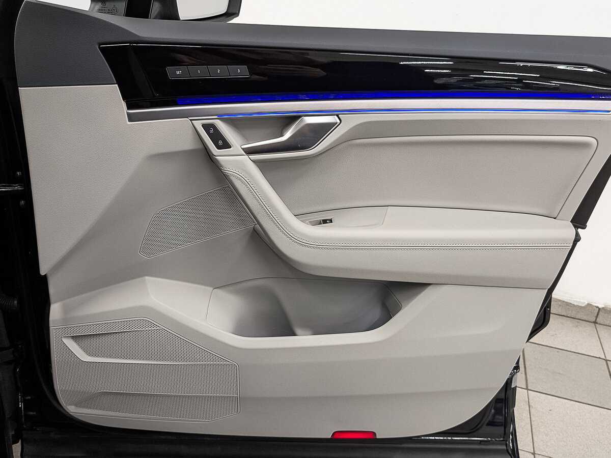 Купить Volkswagen Touareg, 2020, 97 829 км, фото №25