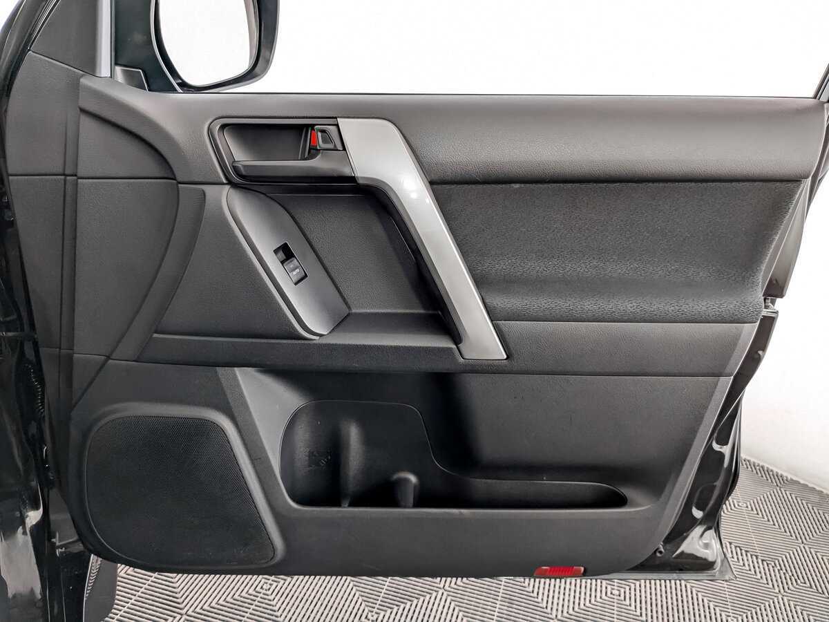 Купить Toyota Land Cruiser Prado, 2021, 42 850 км, фото №23