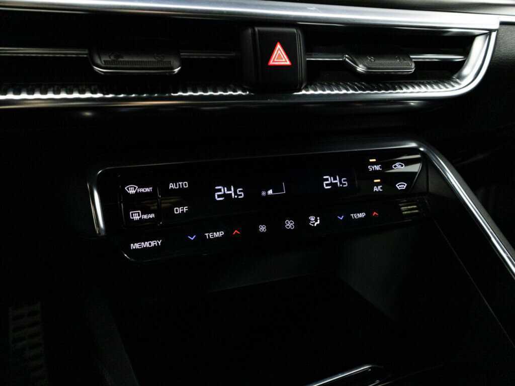 Купить Kia K5, 2021, 129 809 км, фото №18