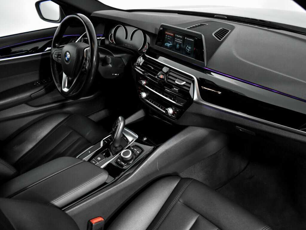 Купить BMW 5 серии 520i, 2018, 67 789 км, фото №18