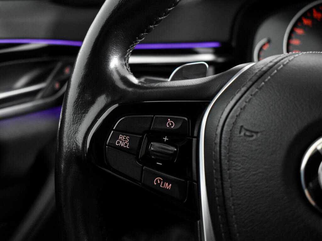 Купить BMW 5 серии 520i, 2018, 67 789 км, фото №21