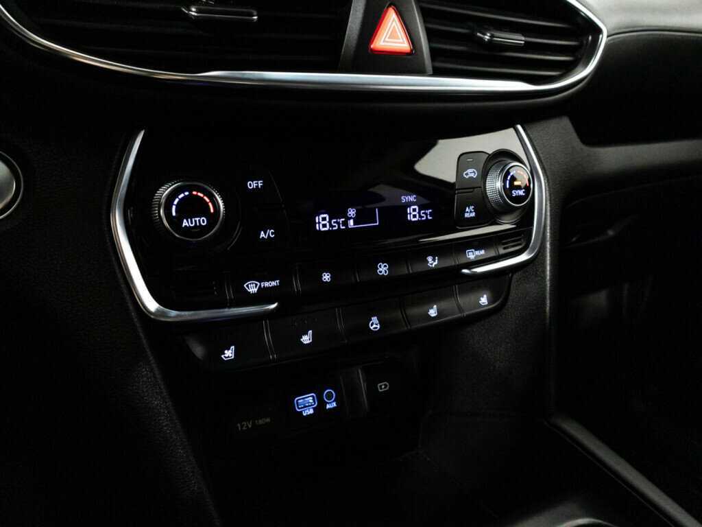Купить Hyundai Santa Fe, 2019, 139 807 км, фото №18