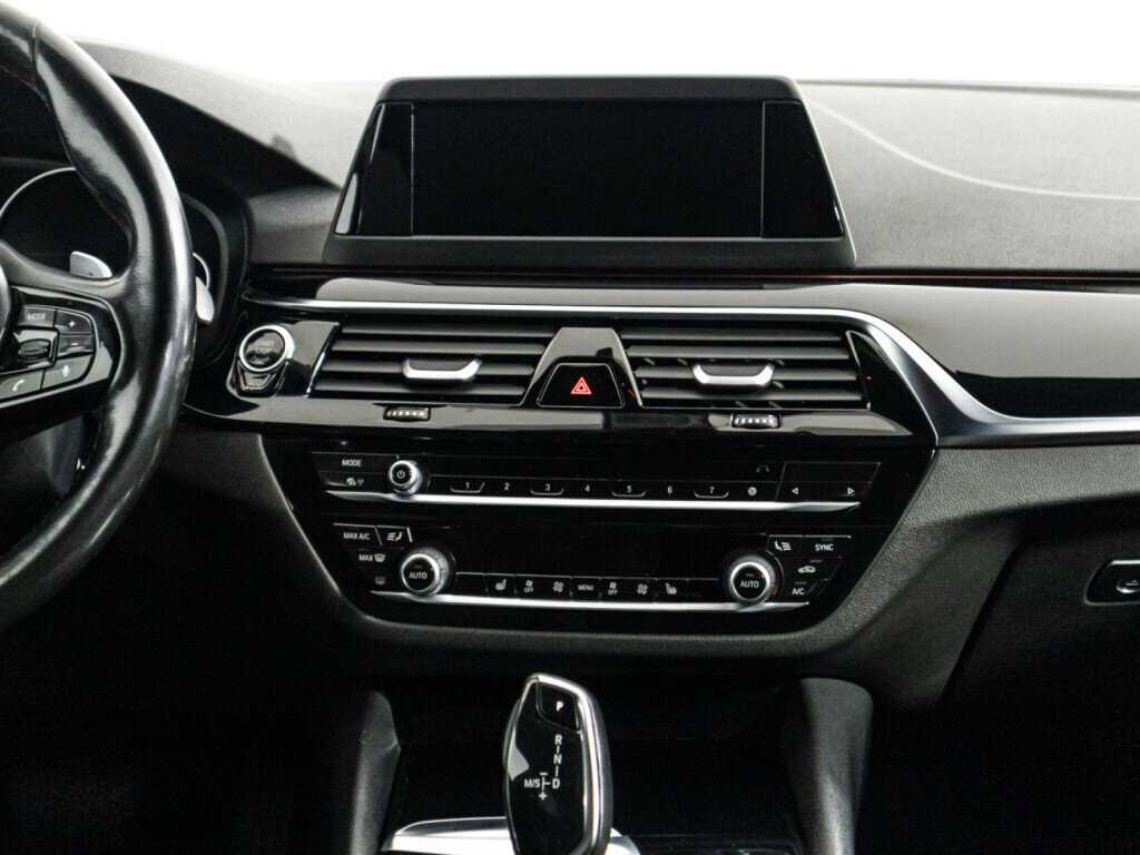 Купить BMW 5 серии 520i, 2018, 147 719 км, фото №14