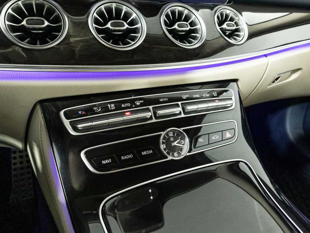 Купить Mercedes-Benz E-Класс 200, 2017, 67 994 км, фото №19