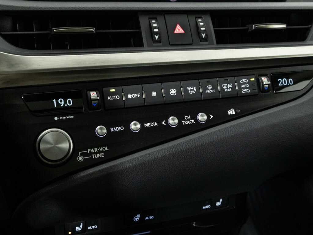 Купить Lexus ES 250, 2021, 110 944 км, фото №15