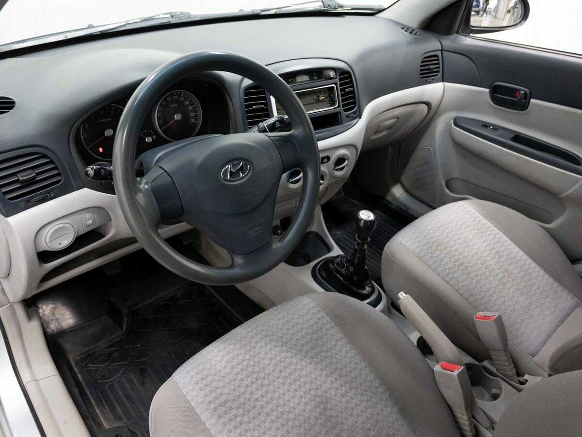 Купить Hyundai Verna, 2006, 260 000 км, фото №7