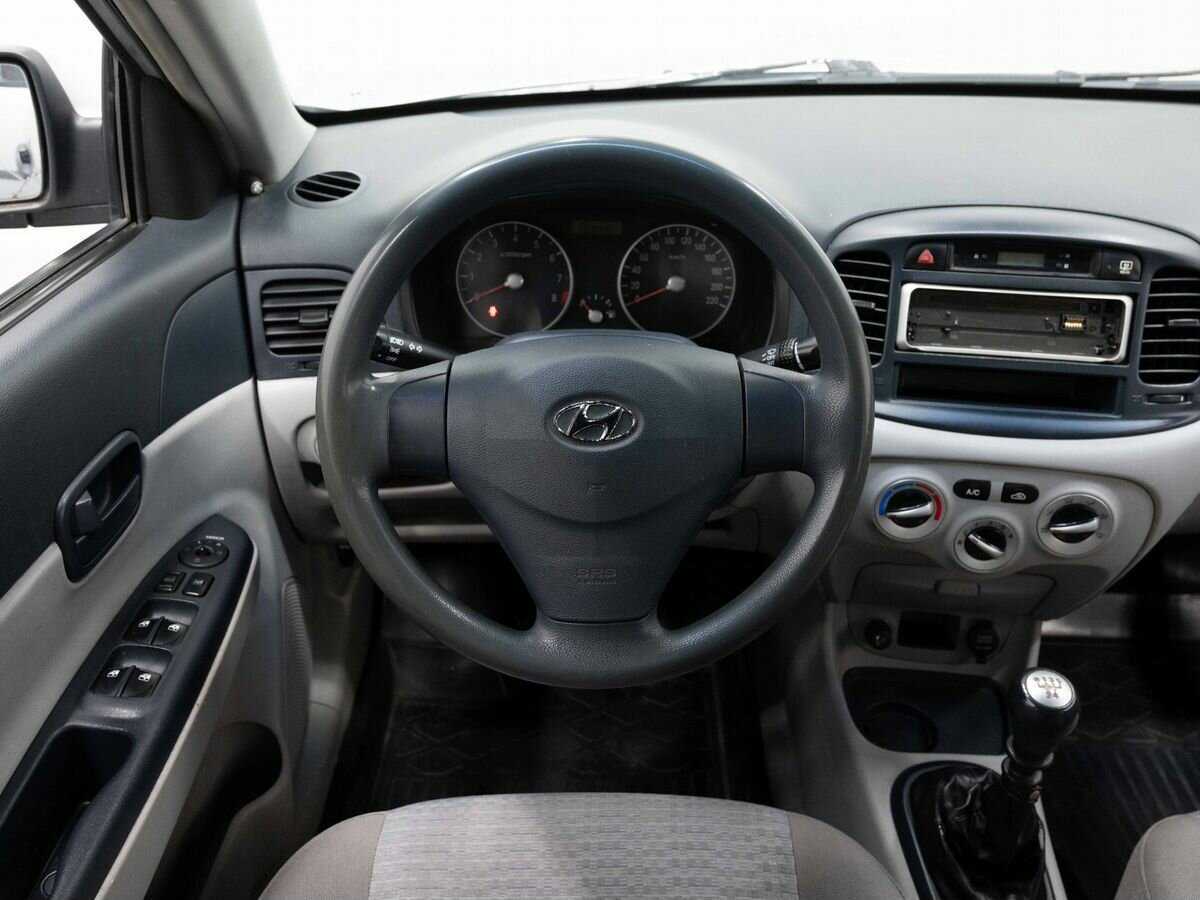 Купить Hyundai Verna, 2006, 260 000 км, фото №14