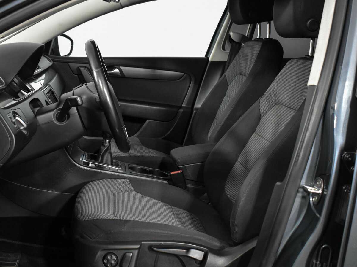 Купить Volkswagen Passat, 2011, 231 000 км, фото №11