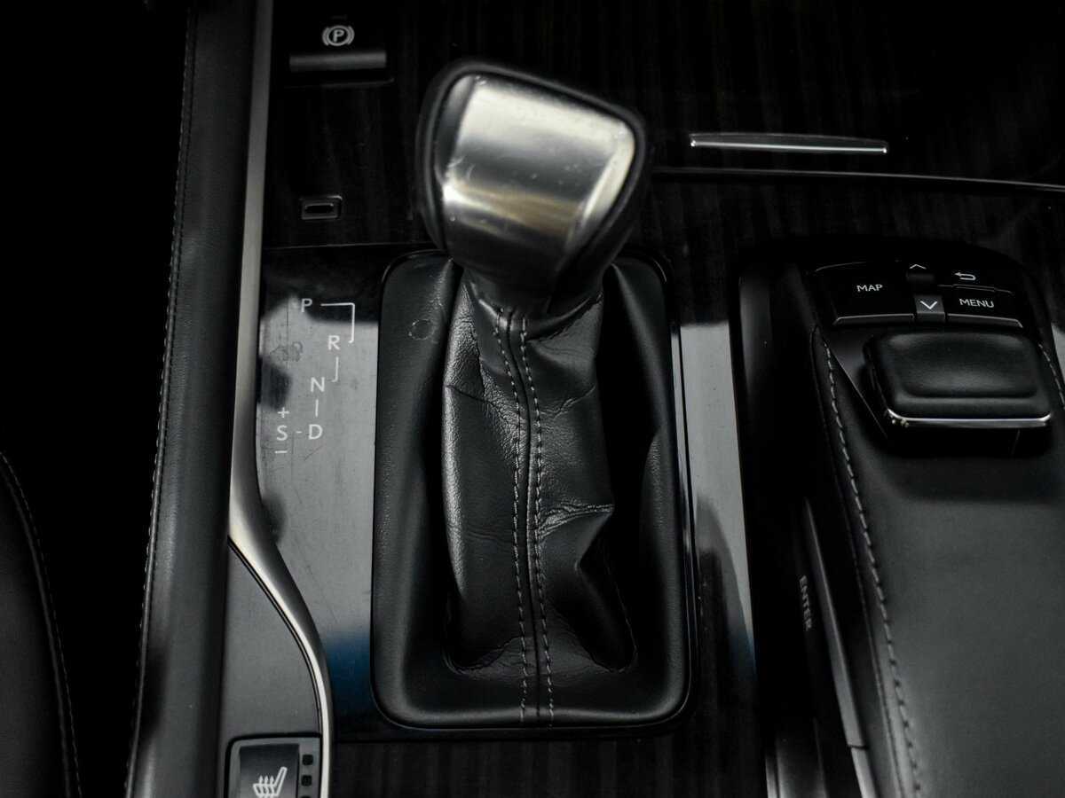 Купить Lexus LX 570, 2018, 77 000 км, фото №8