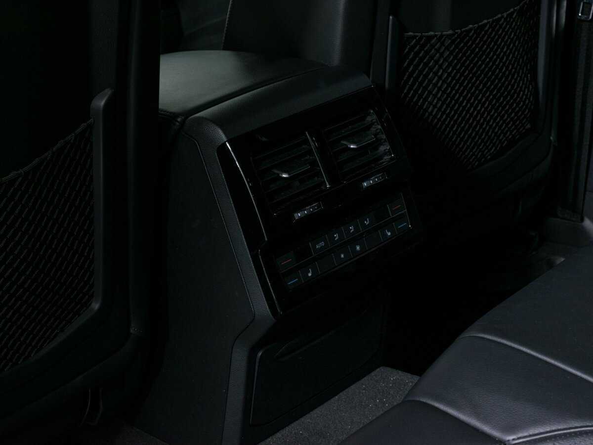 Купить Volkswagen Touareg, 2019, 157 400 км, фото №21