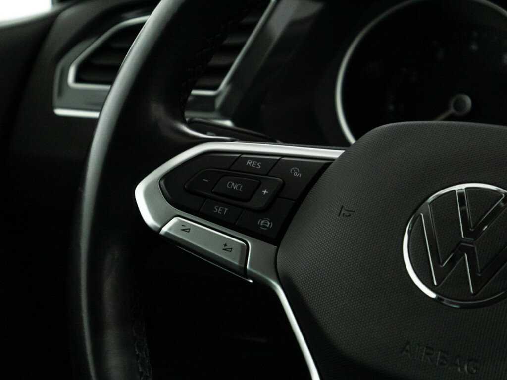 Купить Volkswagen Tiguan, 2021, 71 897 км, фото №22