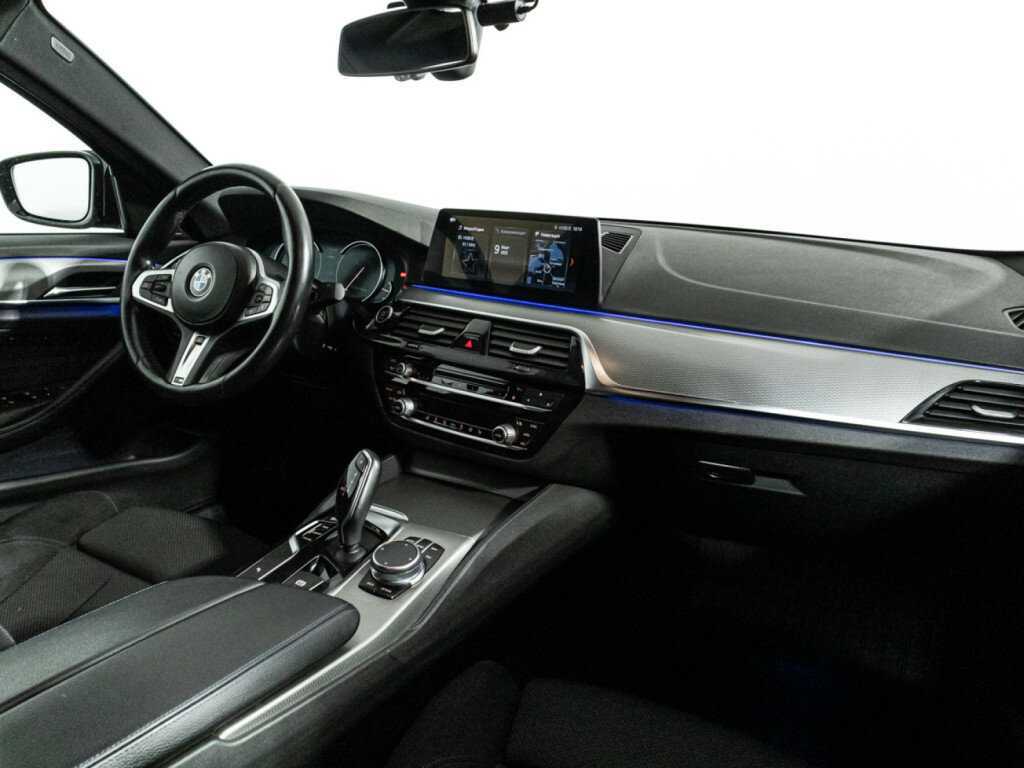 Купить BMW 5 серии 530i xDrive, 2018, 151 450 км, фото №9
