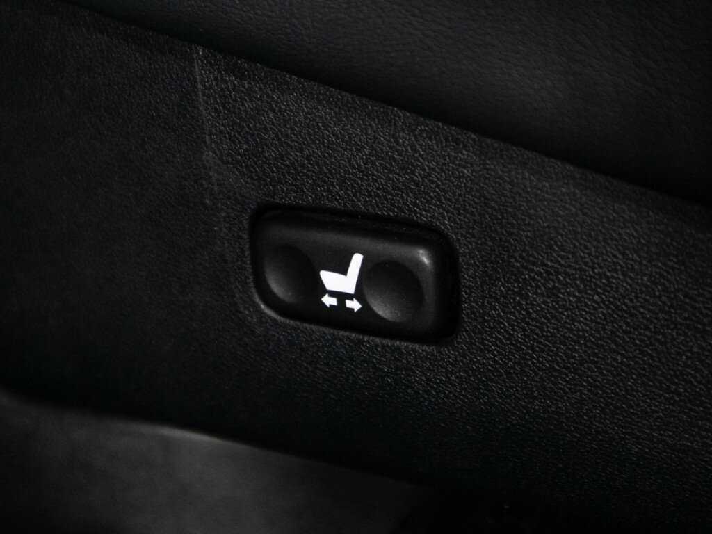 Купить Lexus LX 570, 2011, 376 590 км, фото №15