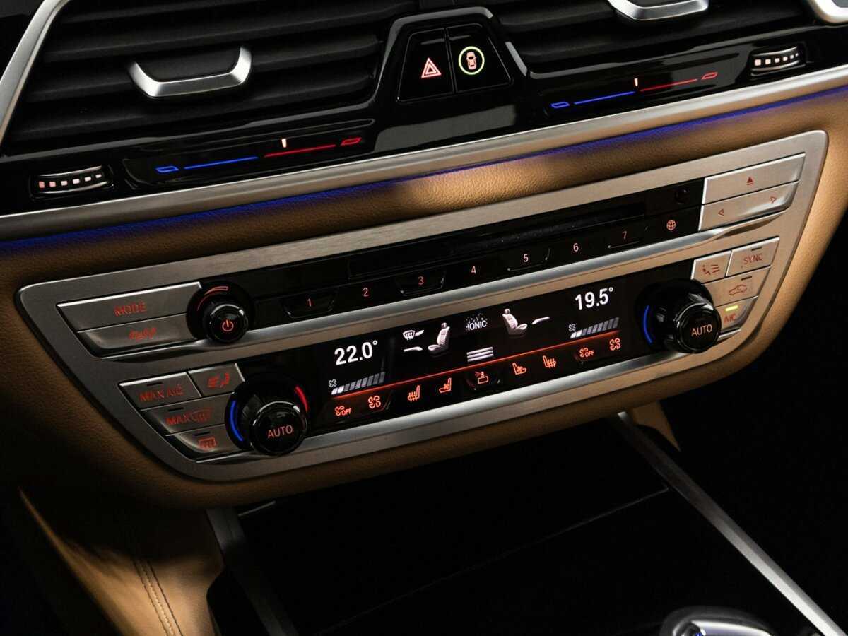 Купить BMW 7 серии 740d xDrive, 2022, 57 970 км, фото №19