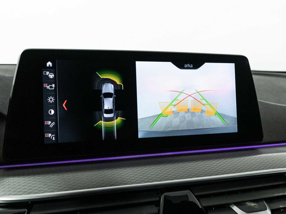 Купить BMW 5 серии 530i xDrive, 2017, 163 471 км, фото №16