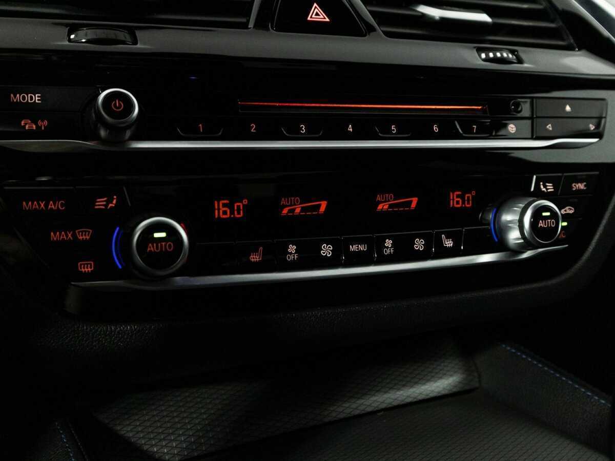 Купить BMW 5 серии 530i xDrive, 2017, 163 471 км, фото №17