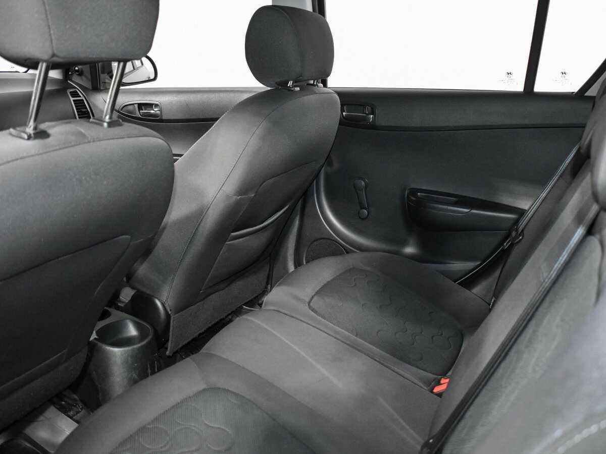 Купить Hyundai i20, 2009, 79 000 км, фото №11