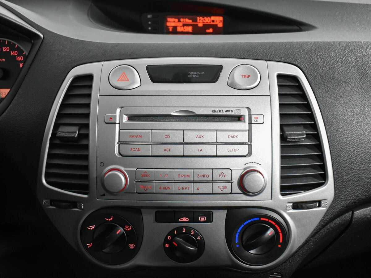 Купить Hyundai i20, 2009, 79 000 км, фото №15