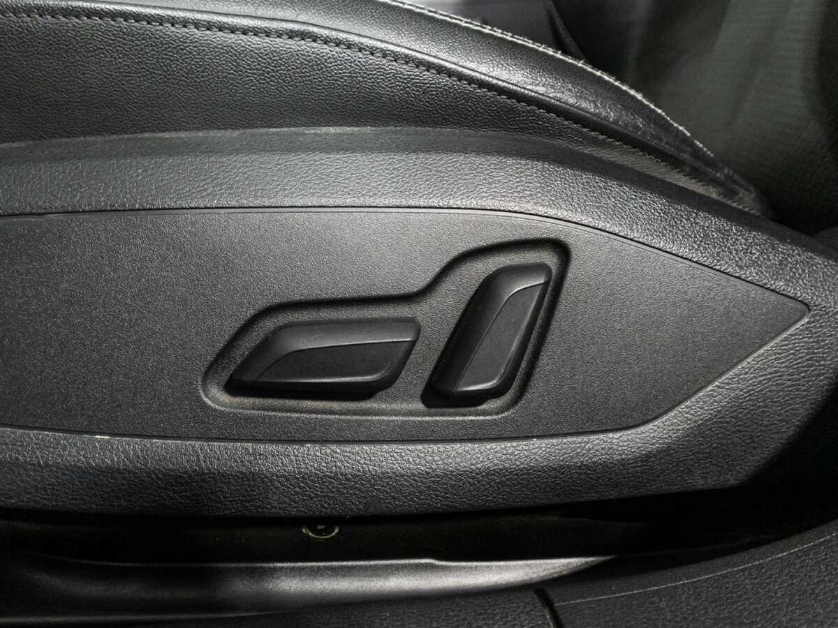 Купить Audi A4, 2019, 165 816 км, фото №21