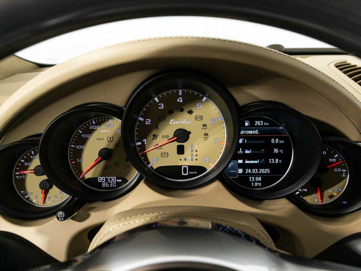 Купить Porsche Cayenne Turbo, 2015, 89 708 км, фото №12