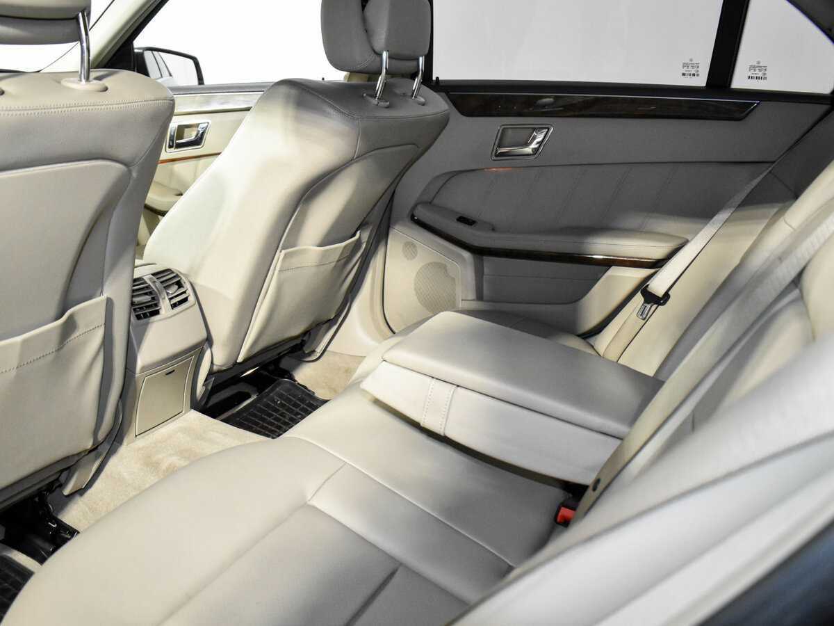 Купить Mercedes-Benz E-Класс 300, 2010, 235 044 км, фото №11