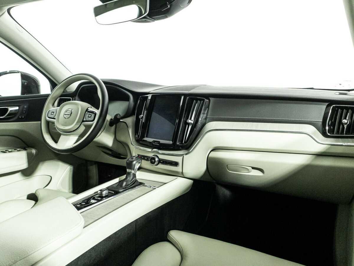 Купить Volvo XC60, 2018, 111 000 км, фото №9