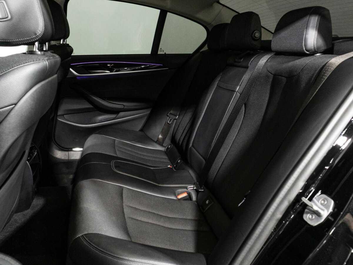 Купить BMW 5 серии 520d, 2019, 90 279 км, фото №10