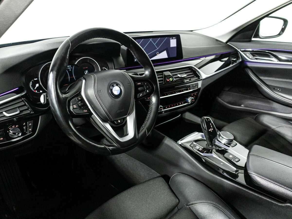 Купить BMW 5 серии 520d, 2019, 90 279 км, фото №11