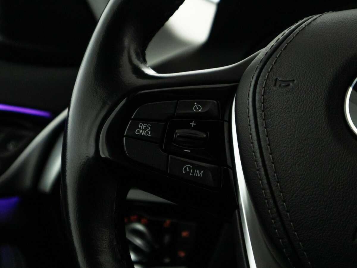 Купить BMW 5 серии 520d, 2019, 90 279 км, фото №24