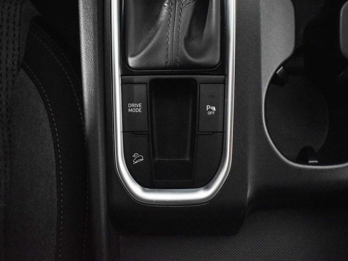 Купить Hyundai Santa Fe, 2018, 154 118 км, фото №9