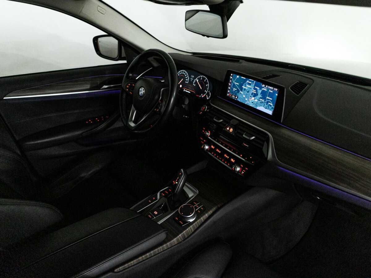 Купить BMW 5 серии 520d xDrive, 2019, 90 536 км, фото №28