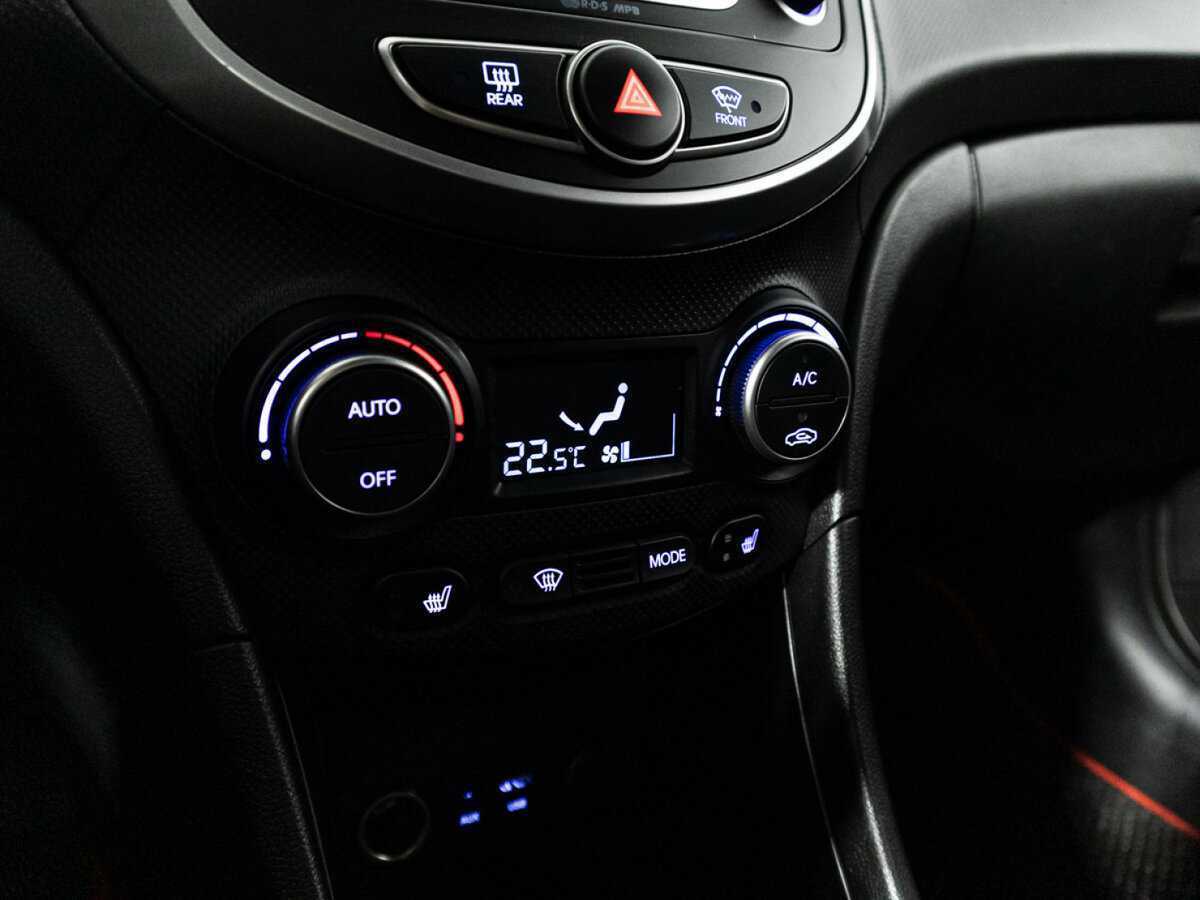 Купить Hyundai Solaris, 2016, 112 384 км, фото №15