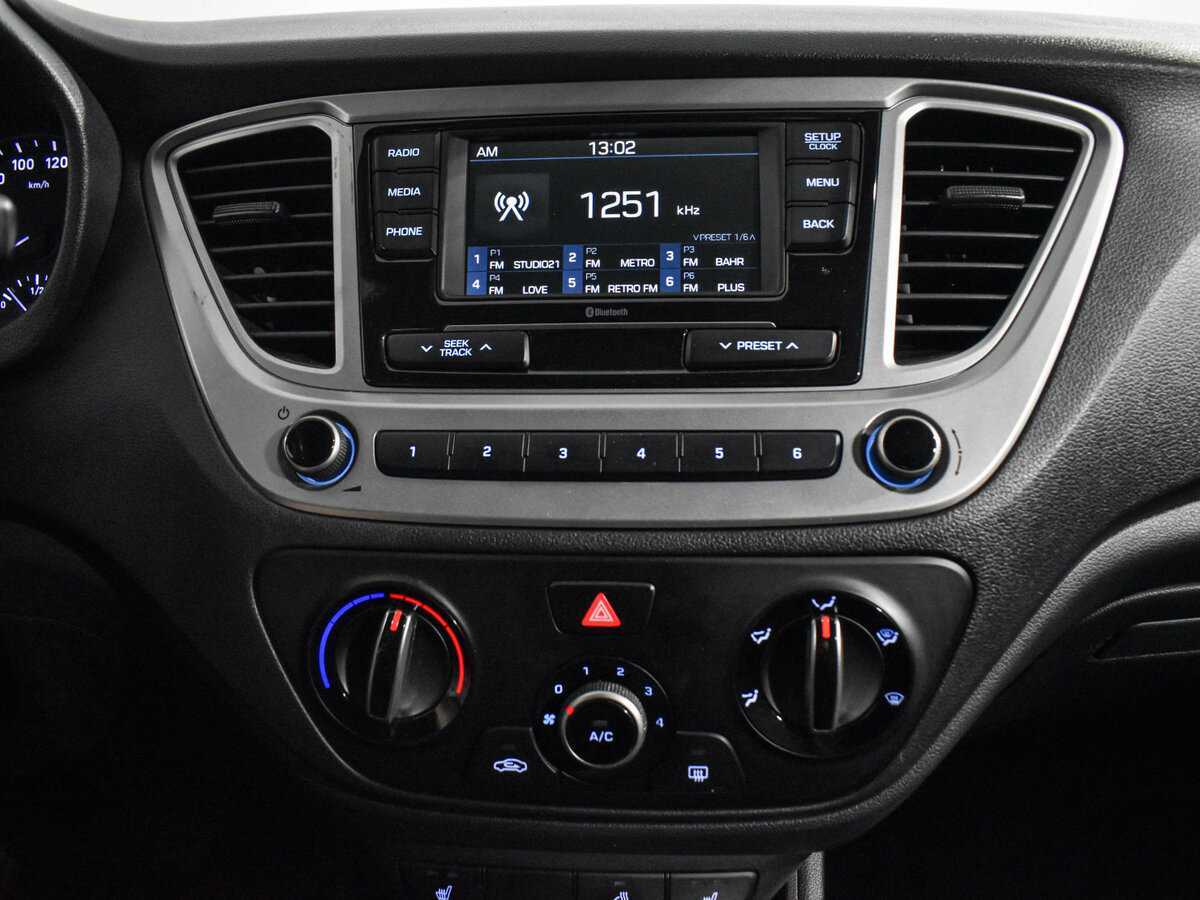 Купить Hyundai Solaris, 2019, 149 554 км, фото №16