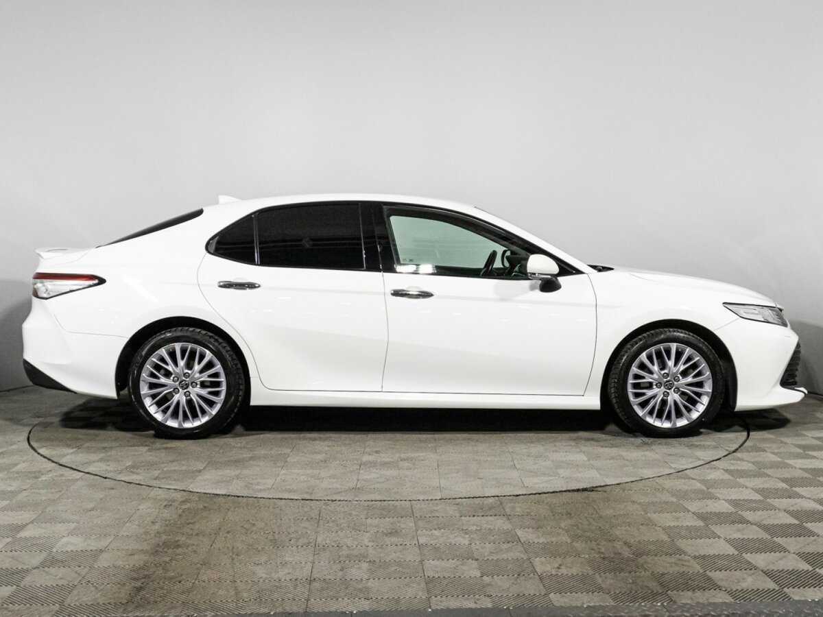 Купить Toyota Camry, 2019, 56 979 км, фото №4