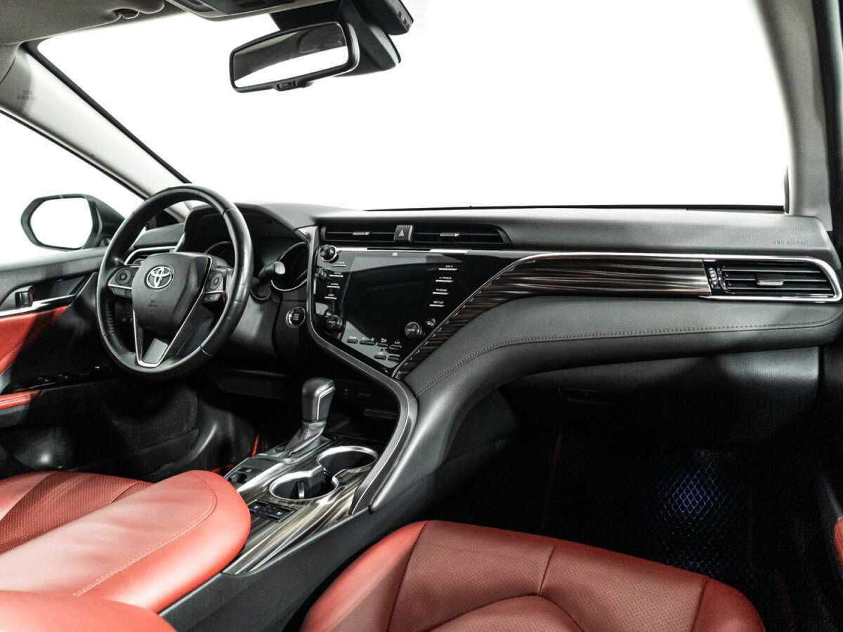 Купить Toyota Camry, 2019, 56 979 км, фото №9