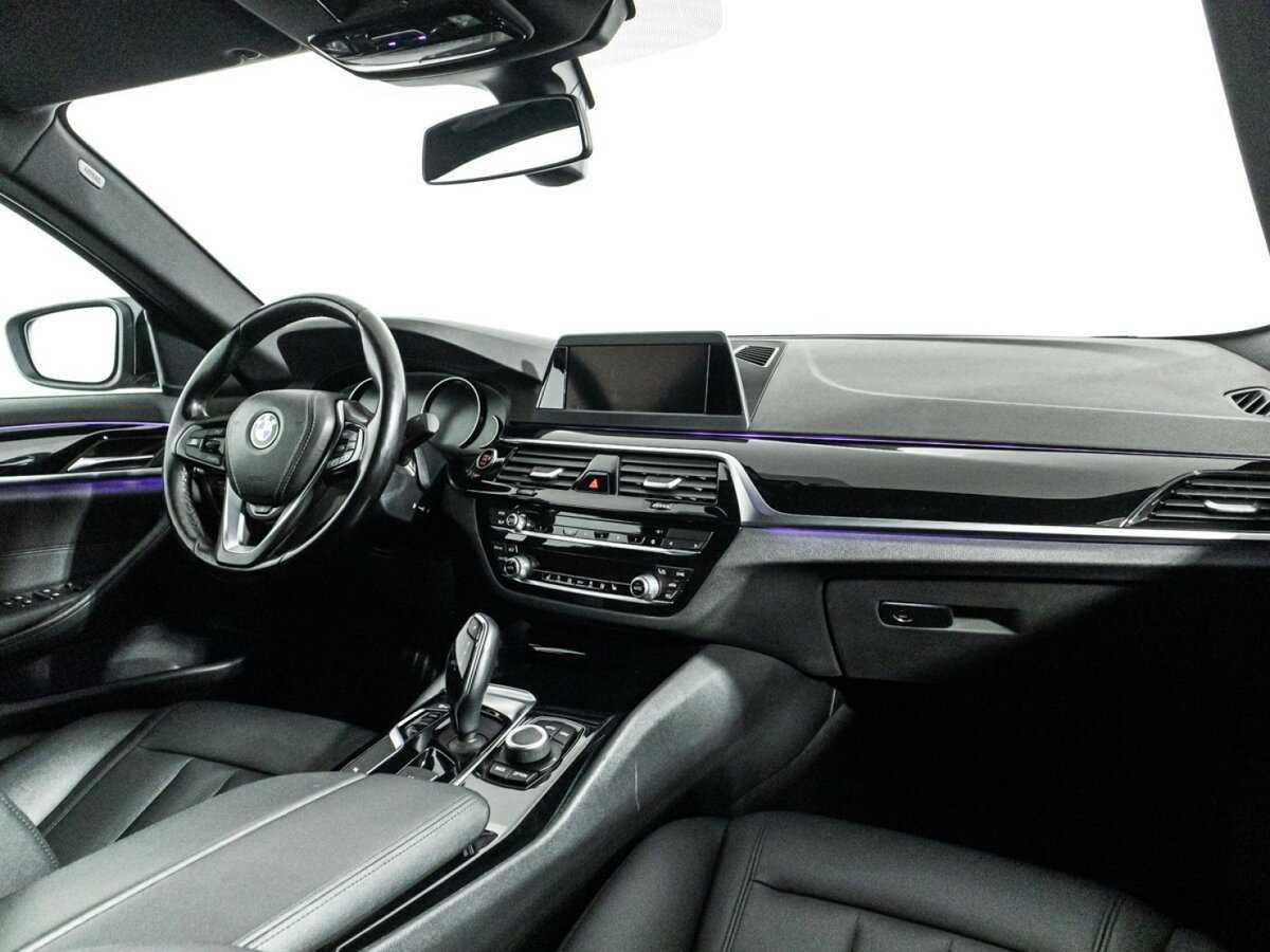 Купить BMW 5 серии 520i, 2018, 68 533 км, фото №9