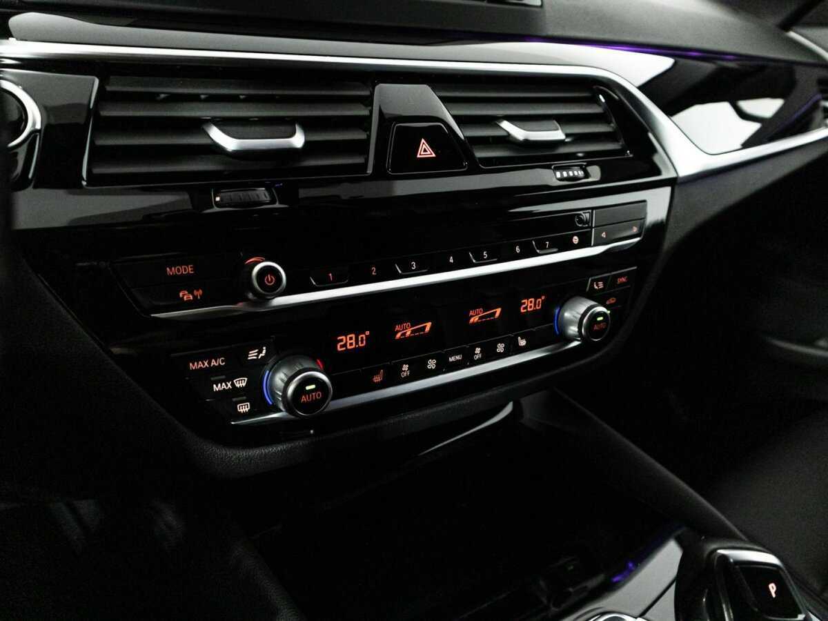 Купить BMW 5 серии 520i, 2018, 68 533 км, фото №21