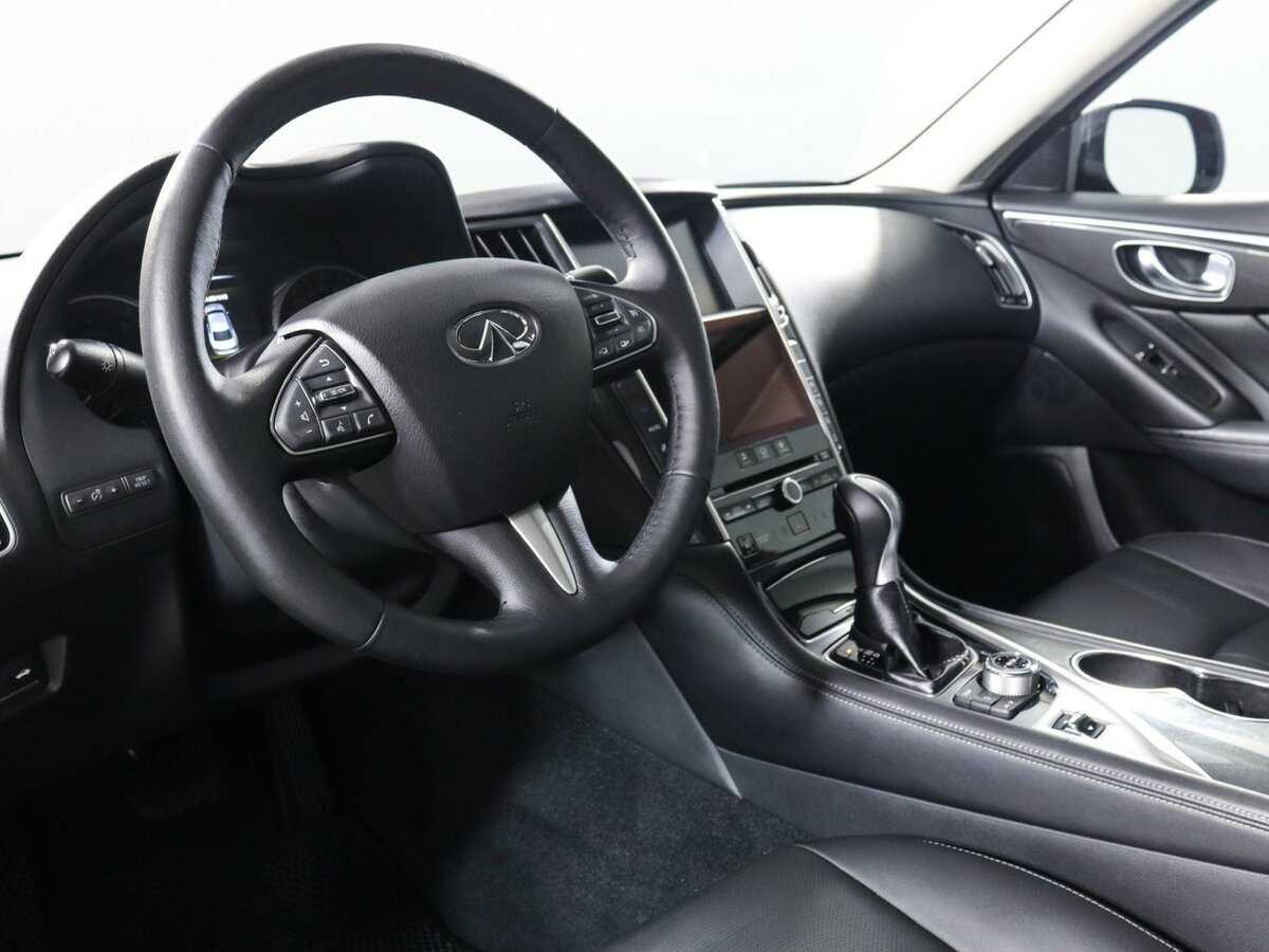 Купить Infiniti Q50, 2015, 92 055 км, фото №11