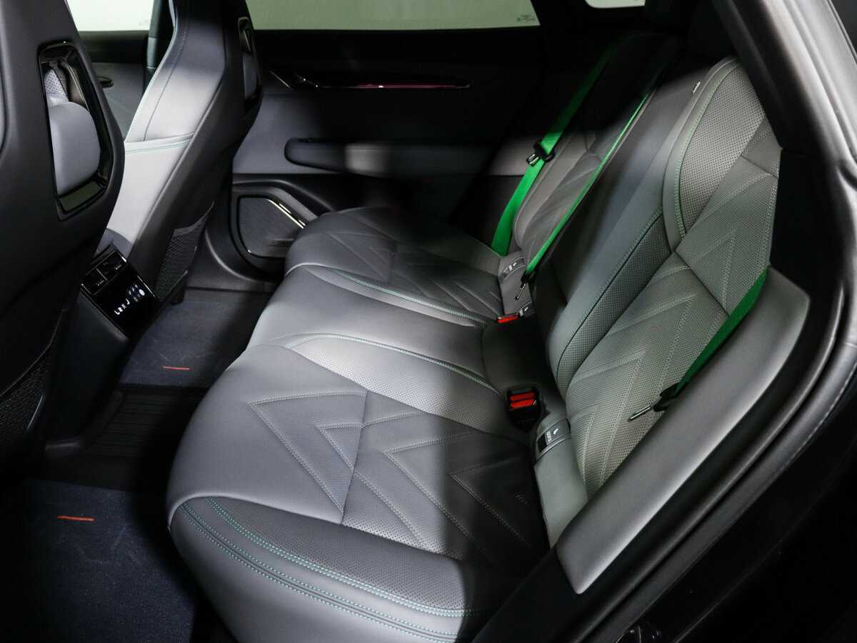 Купить Zeekr 001 100 kWh (CCS2), 2023, 19 150 км, фото №7