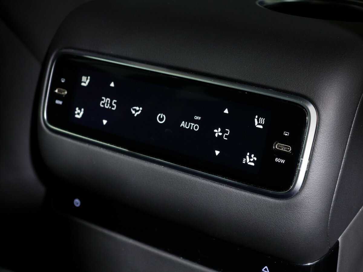 Купить LiXiang L9 52.3 kWh, 2024, 17 444 км, фото №16